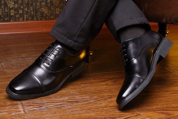 Kinh nghiệm mua giày da nam cao cấp chuẩn phong cách quý ông
