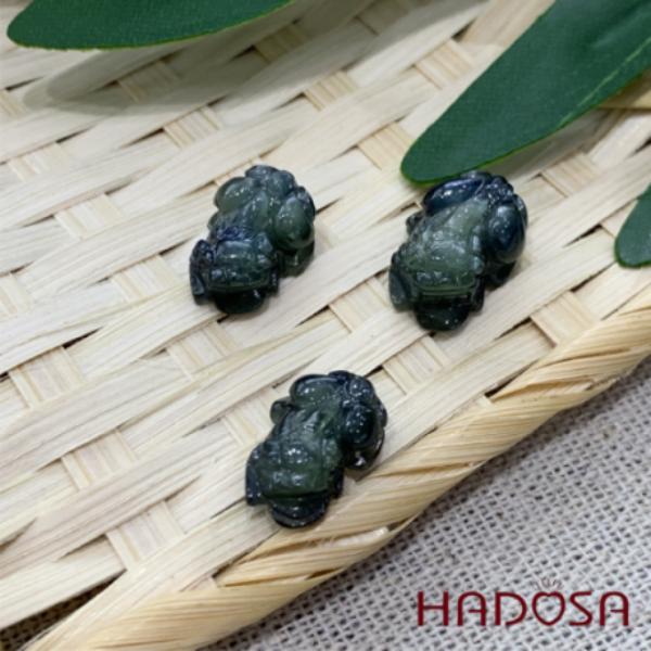 Sản phẩm Tỳ Hưu đá Sapphire cao cấp 16x11mm tại Hadosa