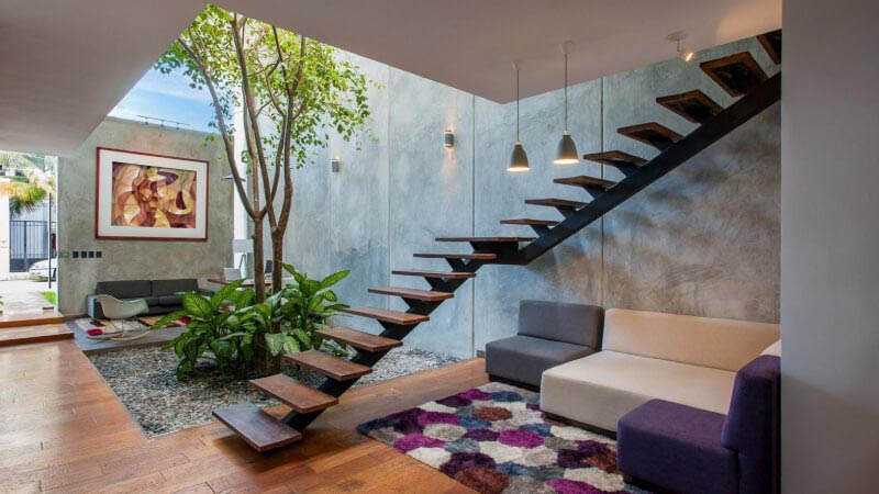 Vì sao cần tính bậc cầu thang phong thuỷ?