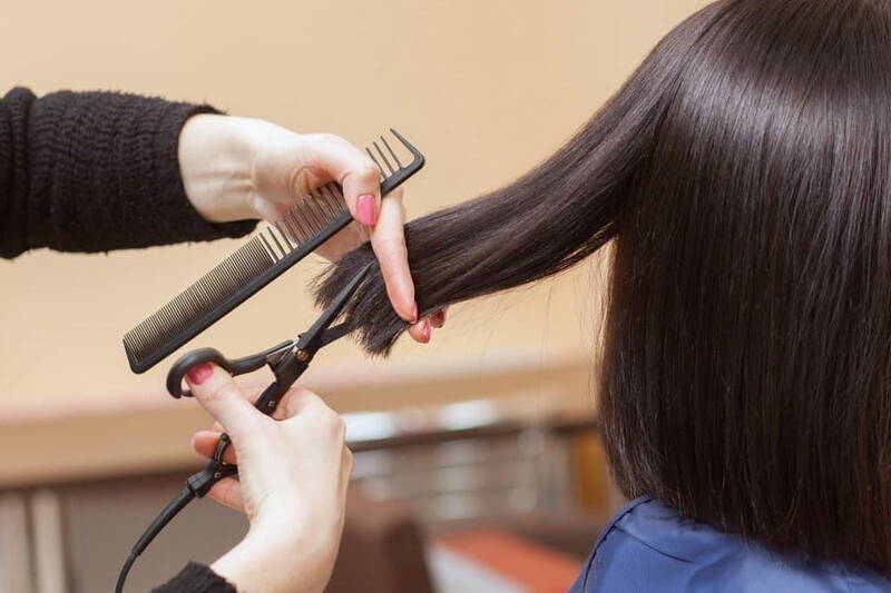 Lưu ý gì khi lựa chọn ngày để cắt tóc giải năng lượng xui? 