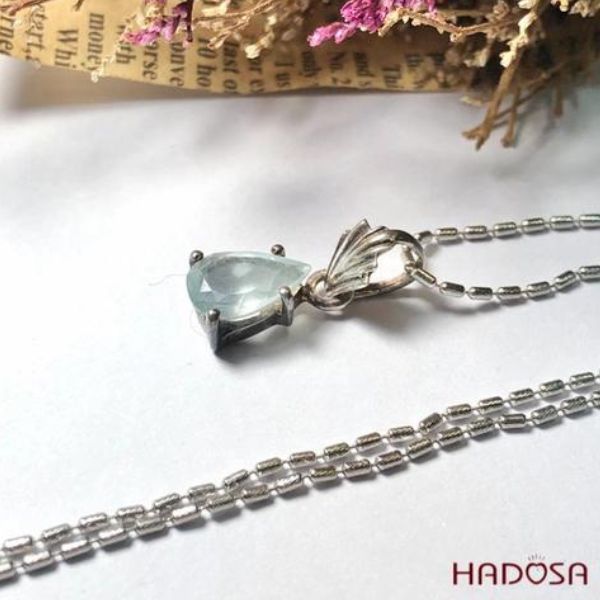 Dây chuyền Aquamarine HADOSA mang vẻ đẹp trong trẻo