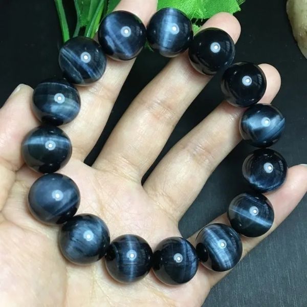 Đá mắt hổ xanh đen hợp mệnh Thuỷ và Mộc 