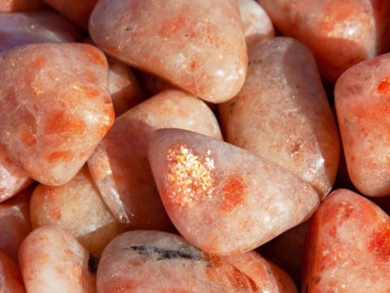 Đá mặt trời mang năng lượng tốt cho người mệnh Hỏa và Thổ