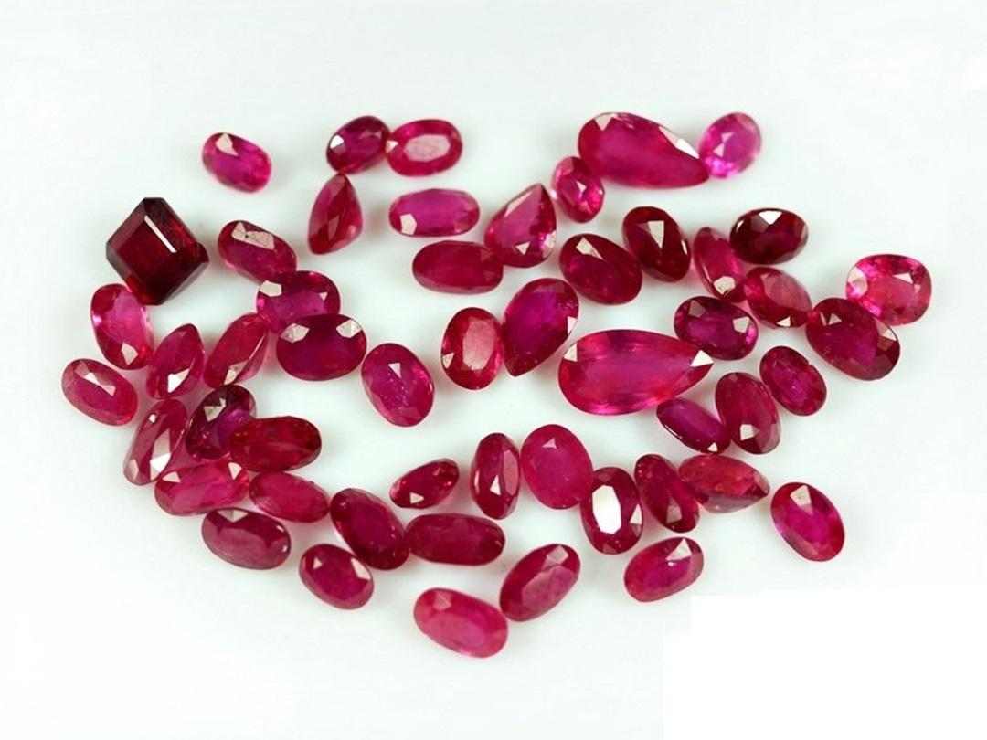 Đá Ruby giúp tăng cường các mối quan hệ 