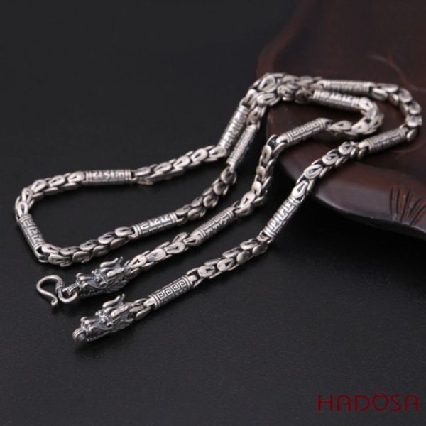 Dây chuyền đầu rồng kết hợp chi tiết vảy rồng tinh xảo
