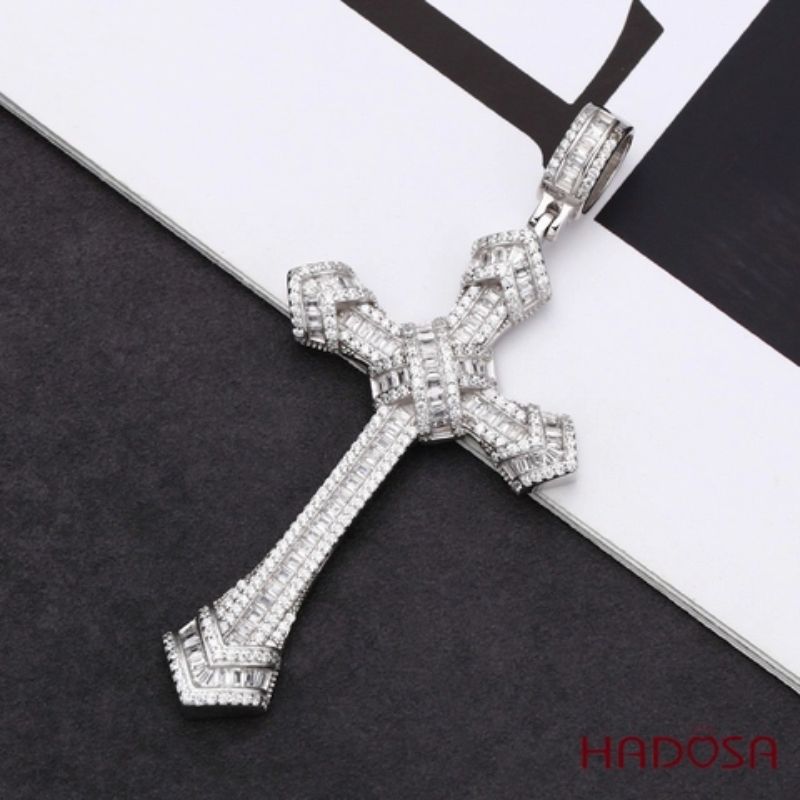 Trên thị trường hiện nay có nhiều mức giá mặt dây chuyền bạc