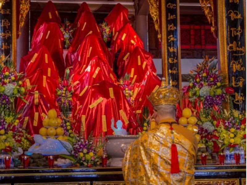 Khai quang điểm nhãn là mở mắt cho linh vật để phù trợ cho gia đình