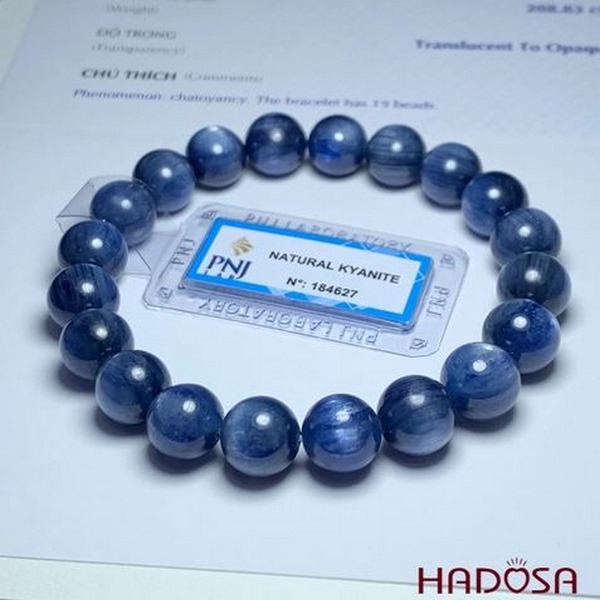 Chọn vòng tay theo màu da và hợp mệnh