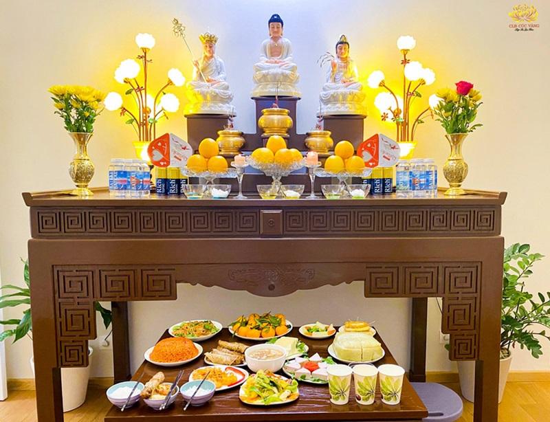 Chuẩn bị không gian cúng ấm cúng và sạch sẽ 