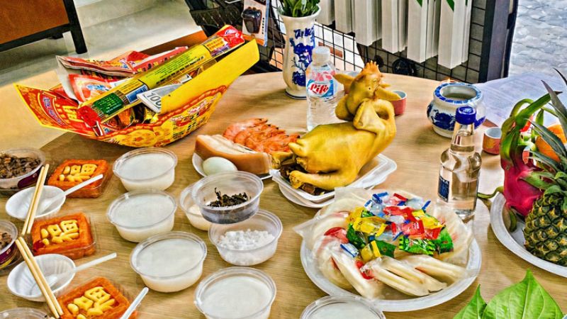 Mâm cúng tất niên ở miền Trung thể hiện sự trang trọng và lòng thành kính