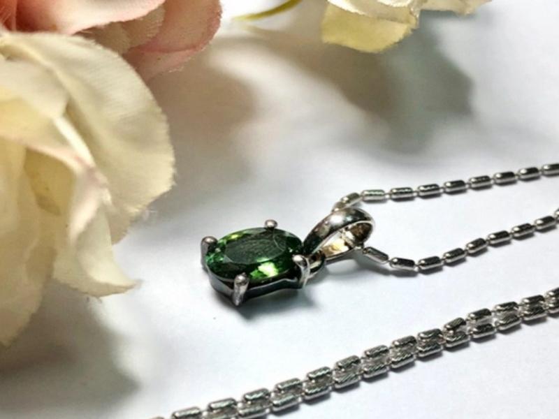 Đôi nét về mặt dây chuyền mệnh Mộc​  
