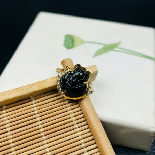 Trang sức thạch anh sang trọng, huyền bí