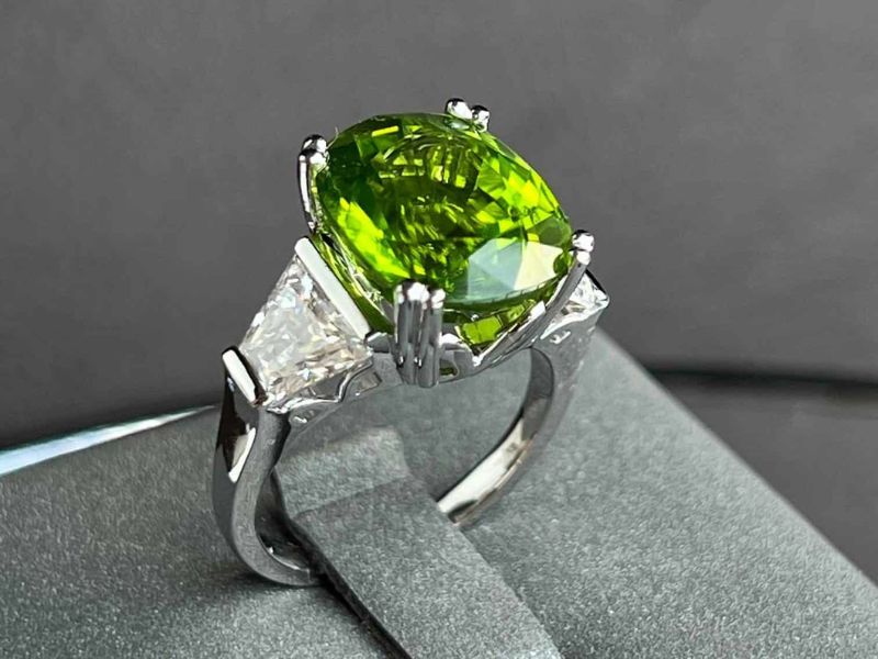 Những dấu hiệu để phân biệt giữa Peridot thật và giả