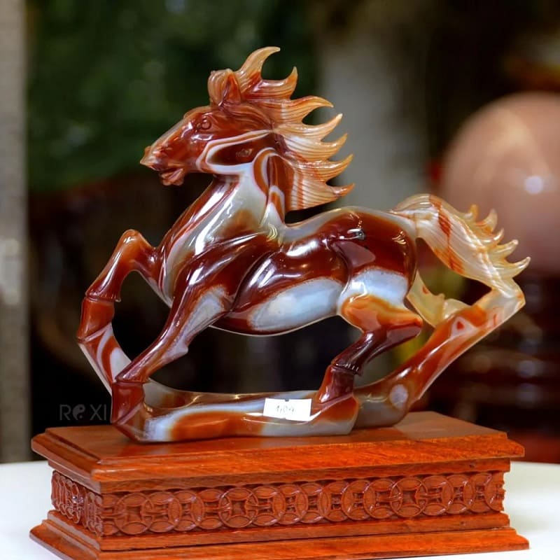 Hình dáng của tượng ngựa