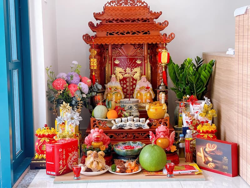 Văn khấn Thần Tài ngày mùng 1 âm lịch đầy đủ