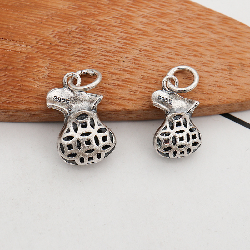 Mặt treo túi tiền