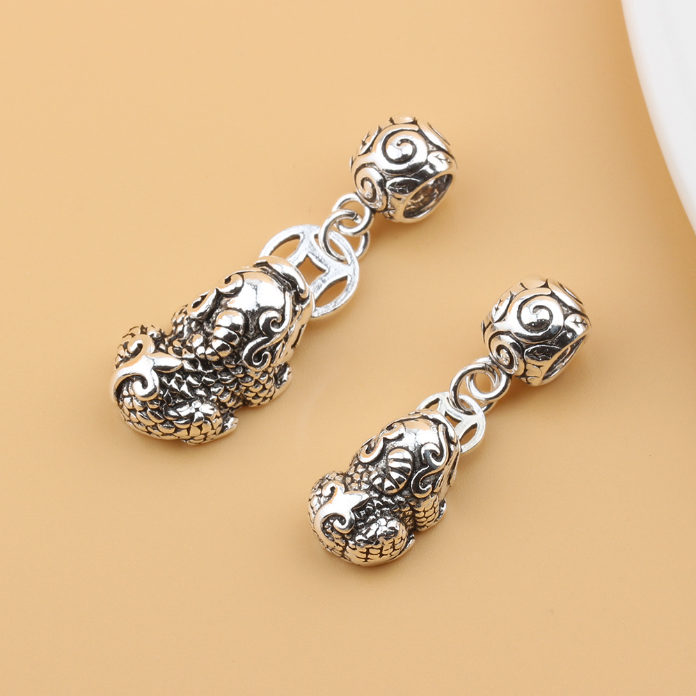 Mặt treo tỳ hưu cách xỏ 17*7mm