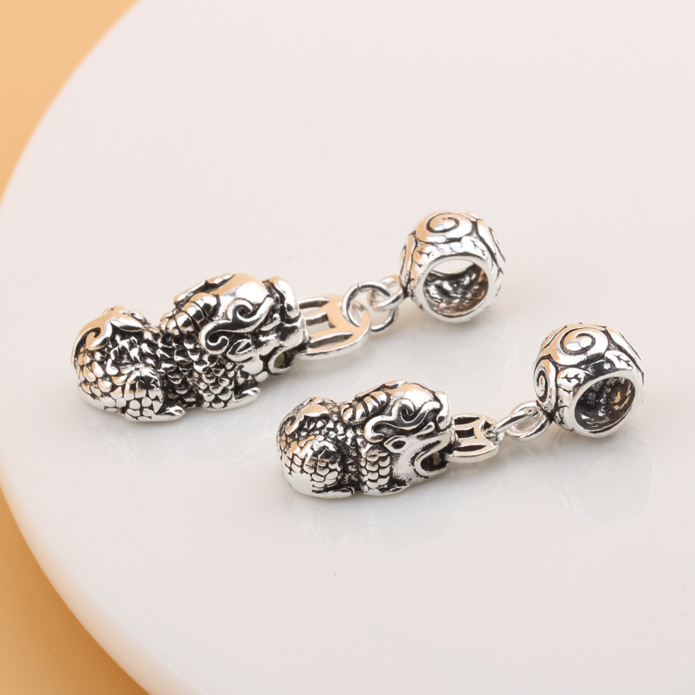 Mặt treo tỳ hưu cách xỏ 17*7mm