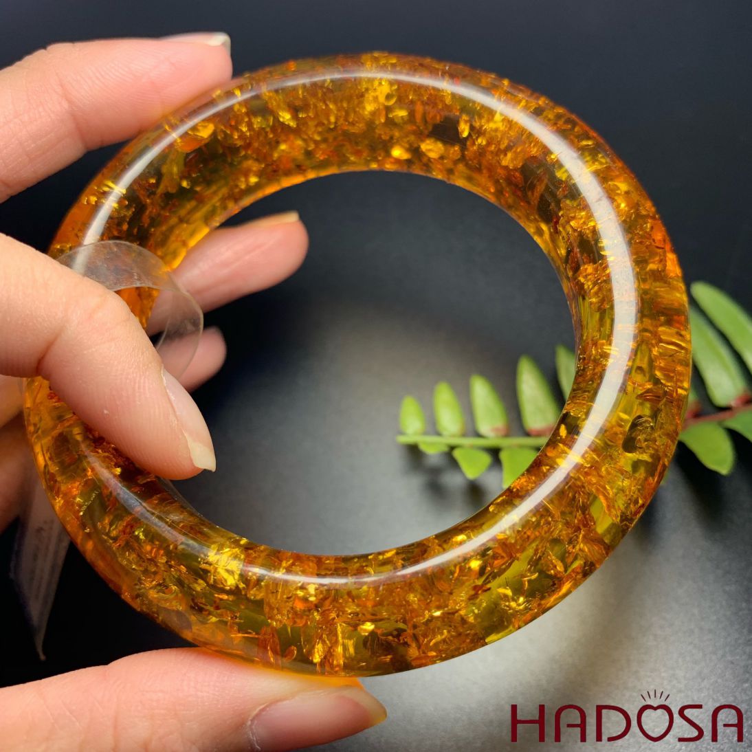 Vòng kiềng Hổ Phách cognac vàng Baltic 58mm cao cấp