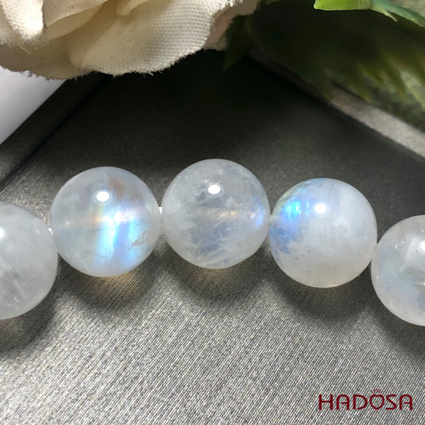 Vòng đá Mặt Trăng 9mm cao cấp chuẩn 4A