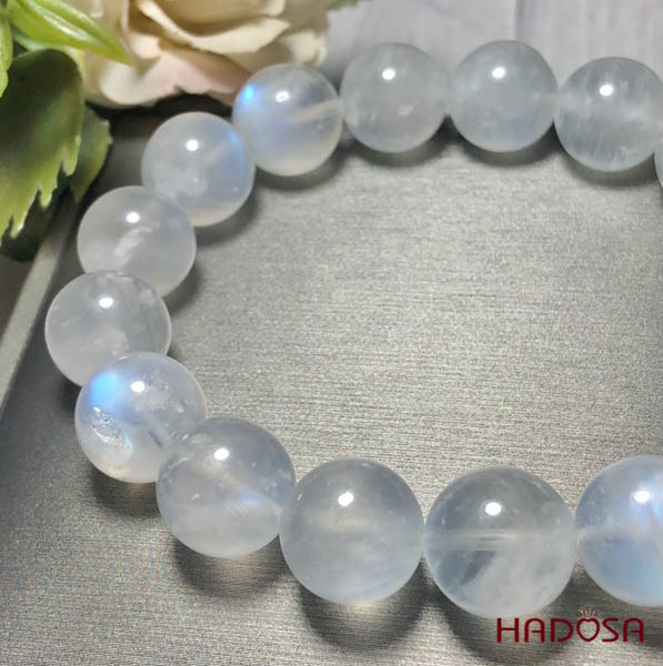 Vòng đá Mặt Trăng 12mm cao cấp chuẩn 5A