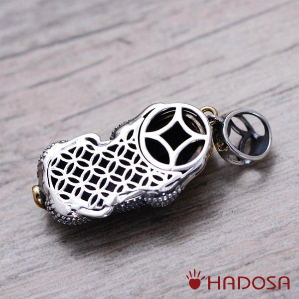 Mặt dây chuyền bạc nam phong thủy Tỳ Hưu 41x13mm