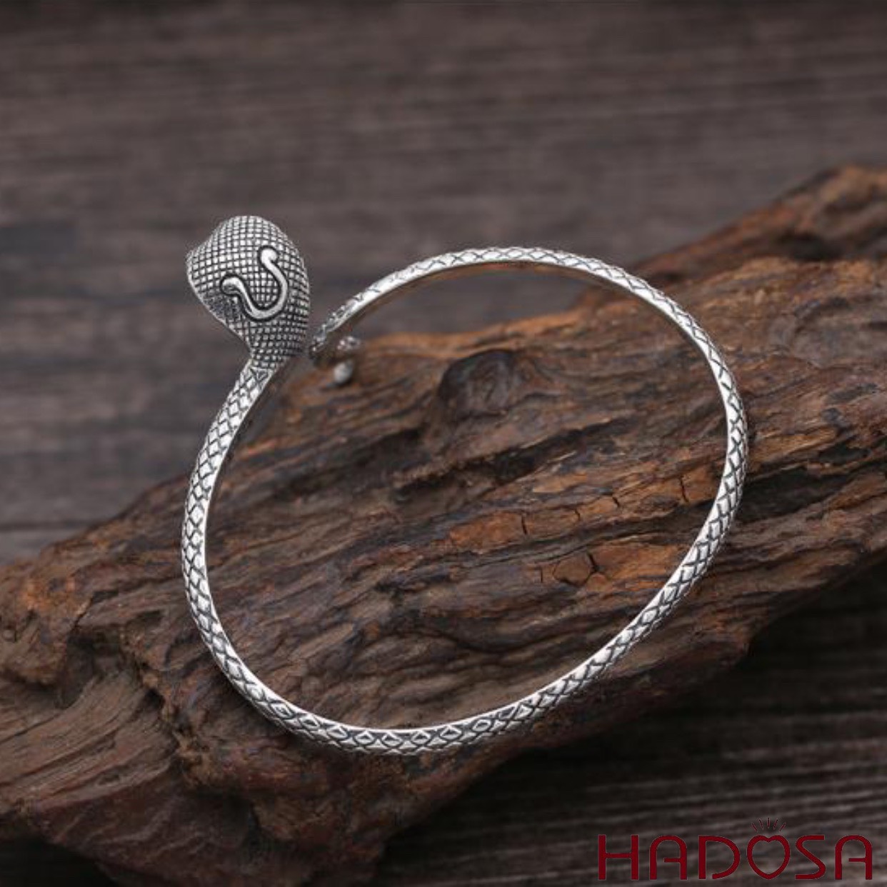 Vòng kiềng bạc Thái Thần Xà