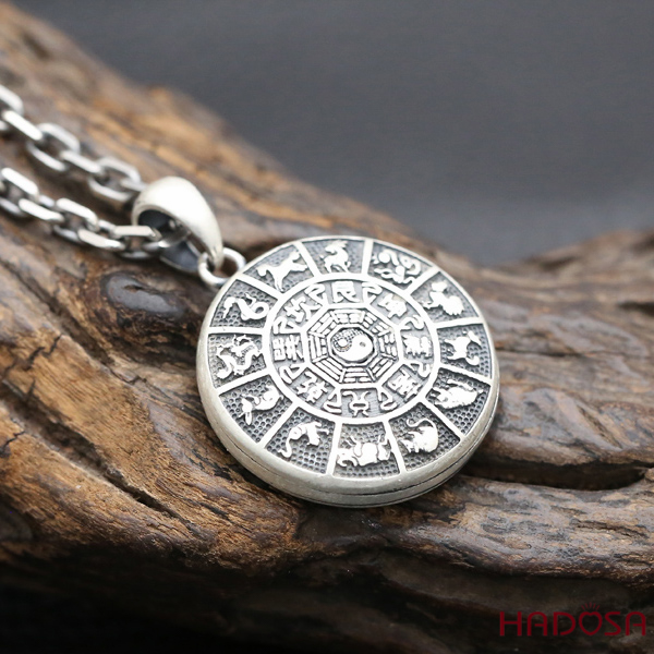 Mặt dây chuyền bạc Thái Thập Nhị Thần Bát Bảo