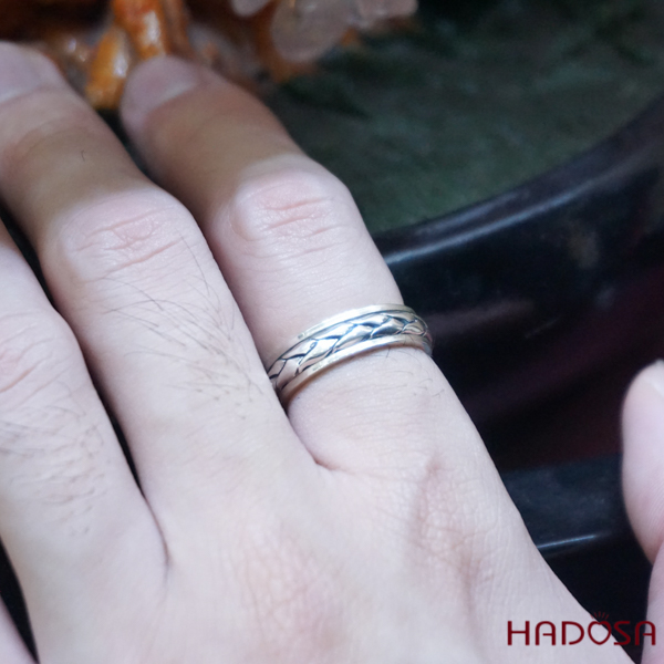 Nhẫn xoay bạc Thái đan chéo