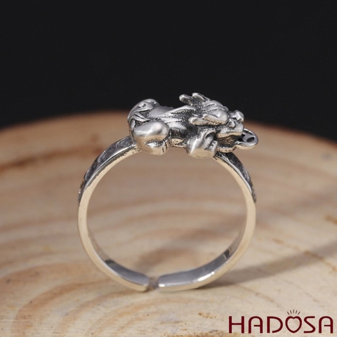 Nhẫn Tỳ Hưu bạc Thái