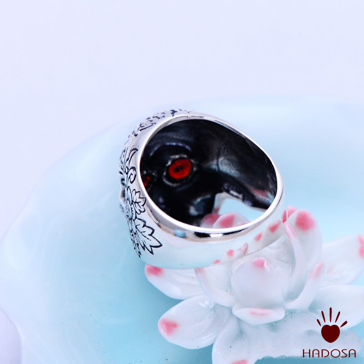 Nhẫn bạc Thái Đầu lâu