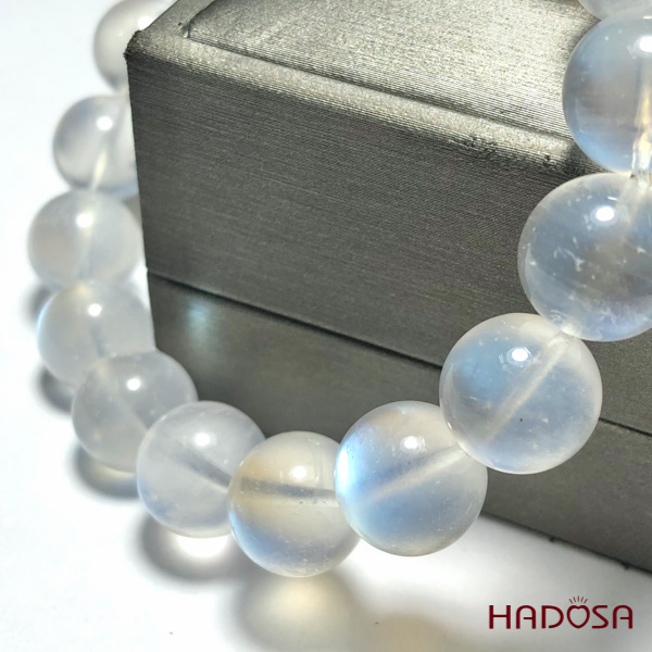 Vòng đá Mặt Trăng 11mm 8A