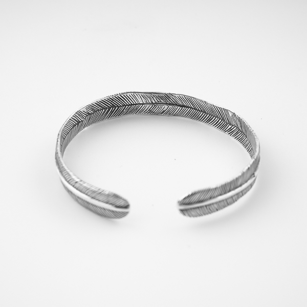 Vòng kiềng bạc Thái handmade