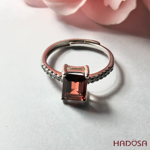 Nhẫn đá Garnet chữ nhật 6*8mm bạc 925