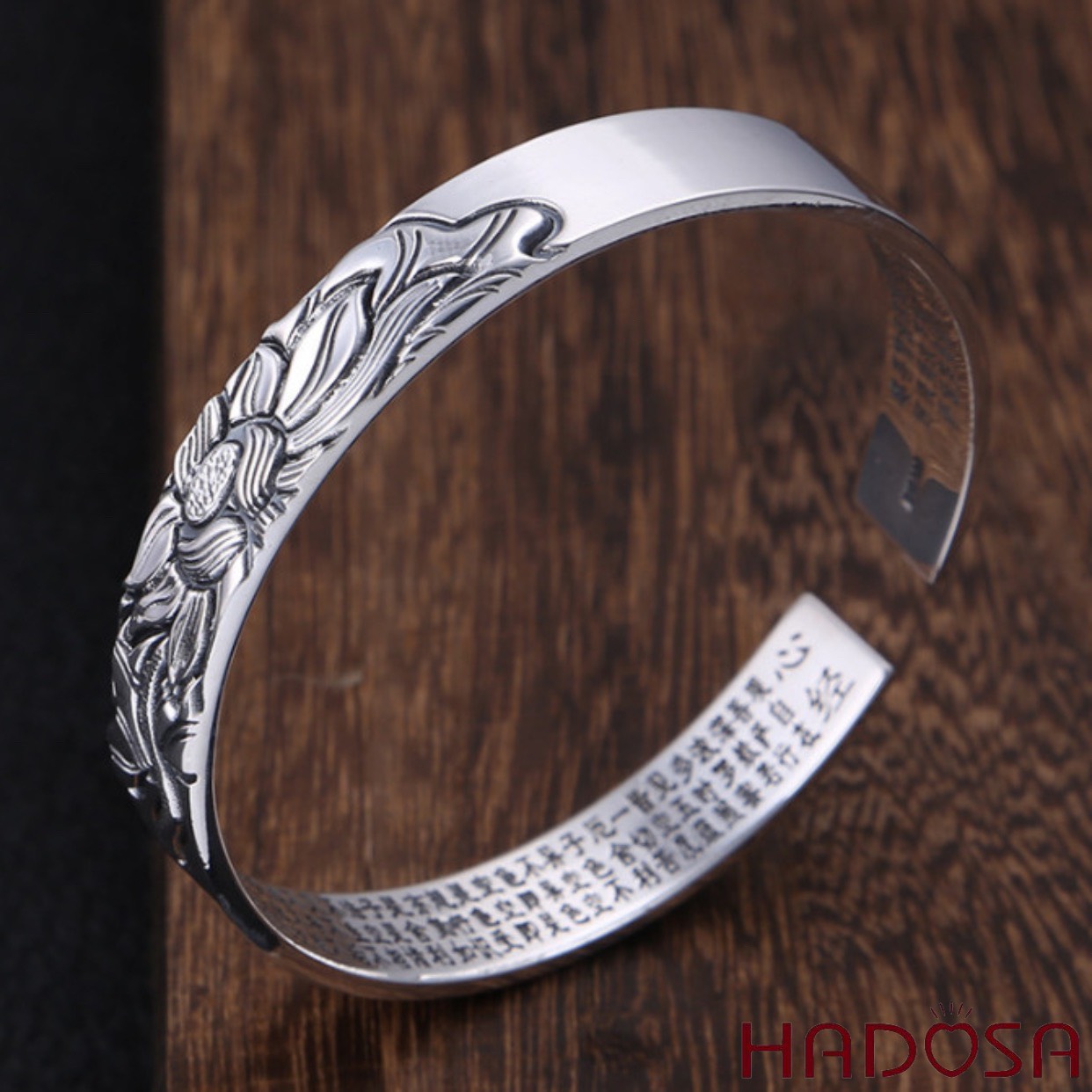 Vòng kiềng bạc hoa sen