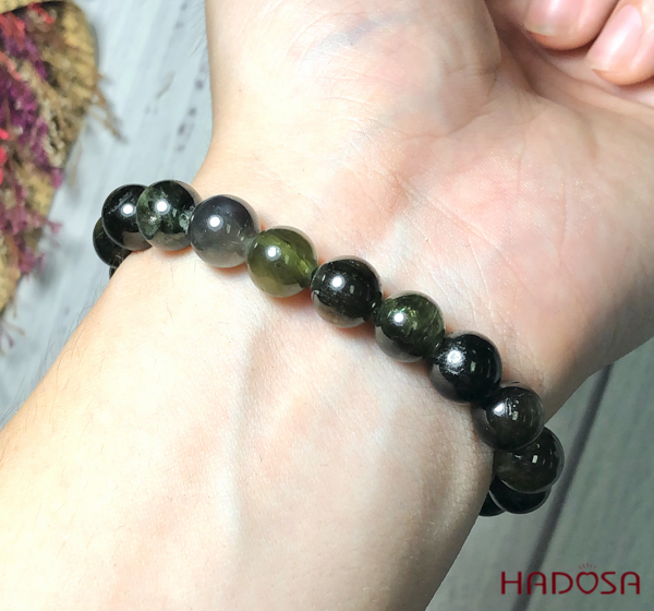 Vòng đá Sapphire ánh titan cao cấp 8mm chuẩn 5A