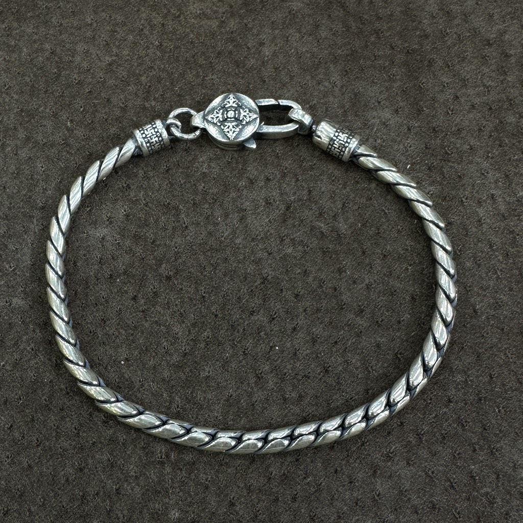 Vòng Tay Nam Bạc  Dây Thừng Xoắn Hoa Sen Bát Chánh Đạo