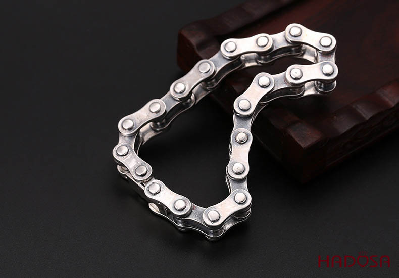 Lắc tay bạc dạng xích