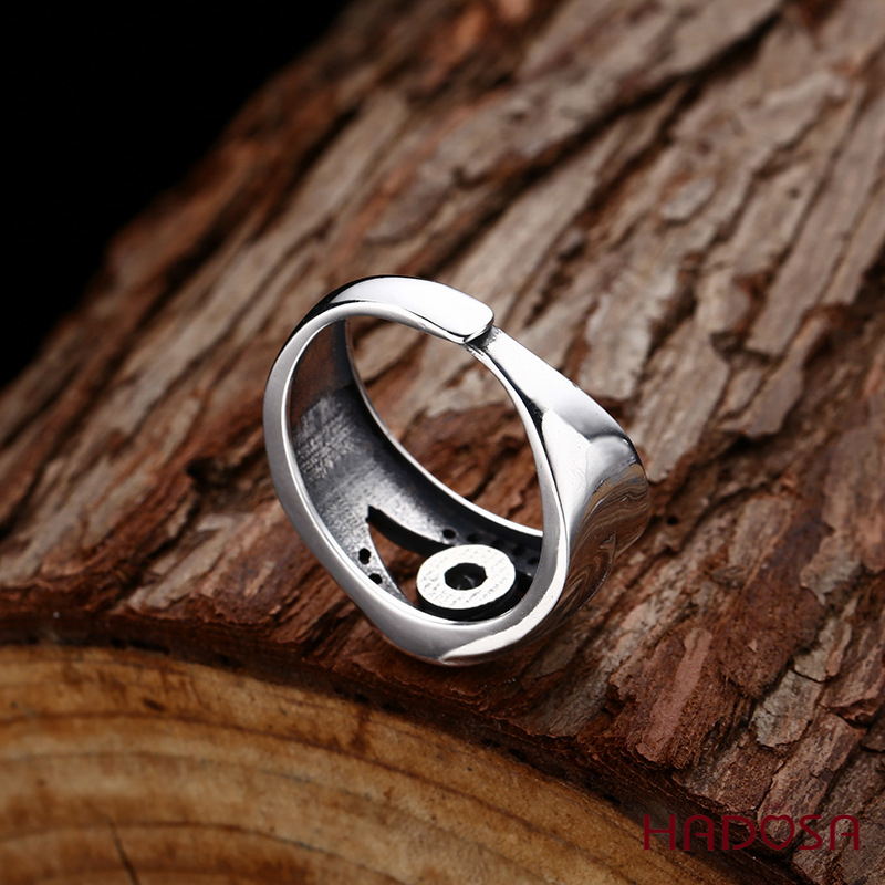 Nhẫn Con mắt thần Horus bạc Thái