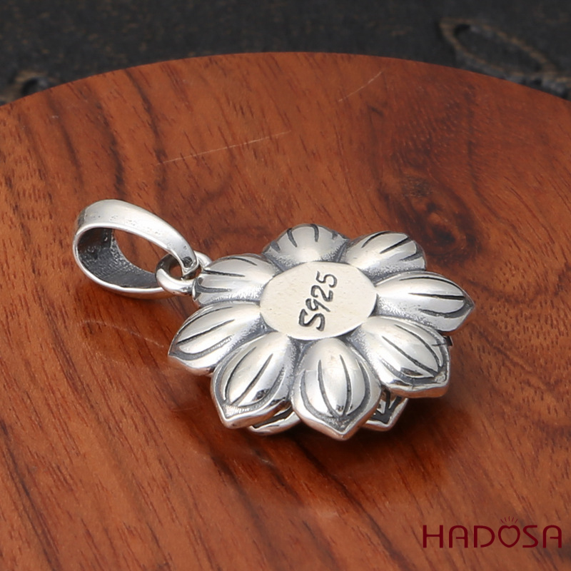 Mặt dây chuyền Hoa Sen