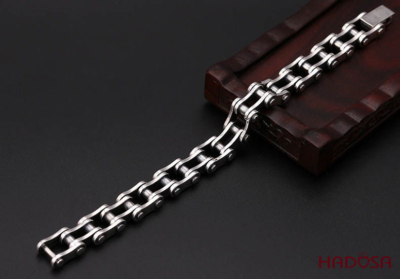 Lắc tay bạc dạng xích