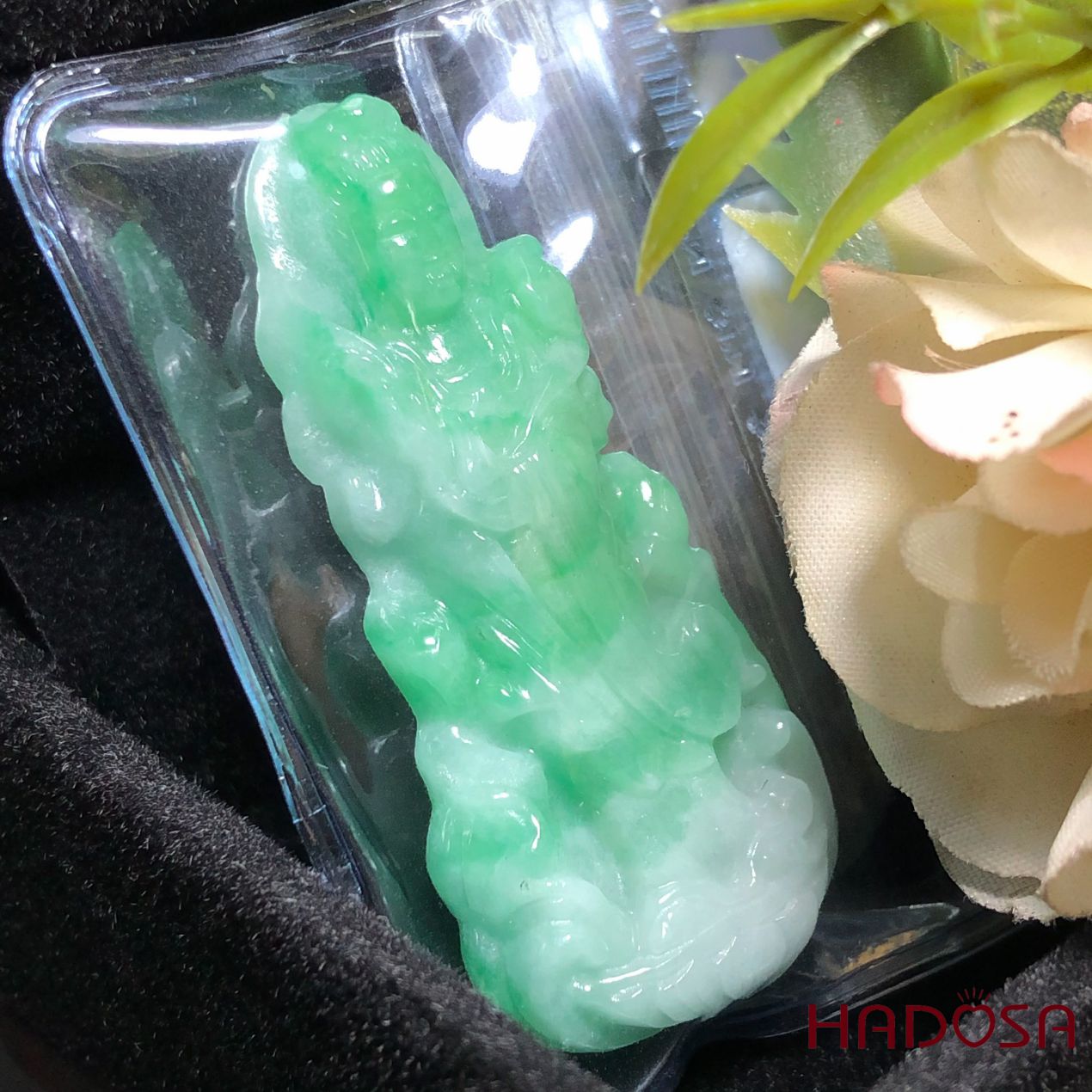 Mặt Phật Bà đứng Cẩm Thạch xanh - trắng xám 49x23mm