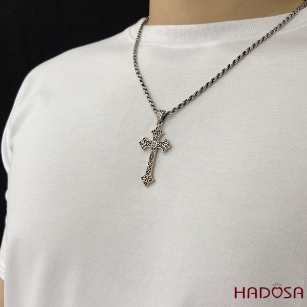 Mặt dây chuyền thánh giá bạc Thái