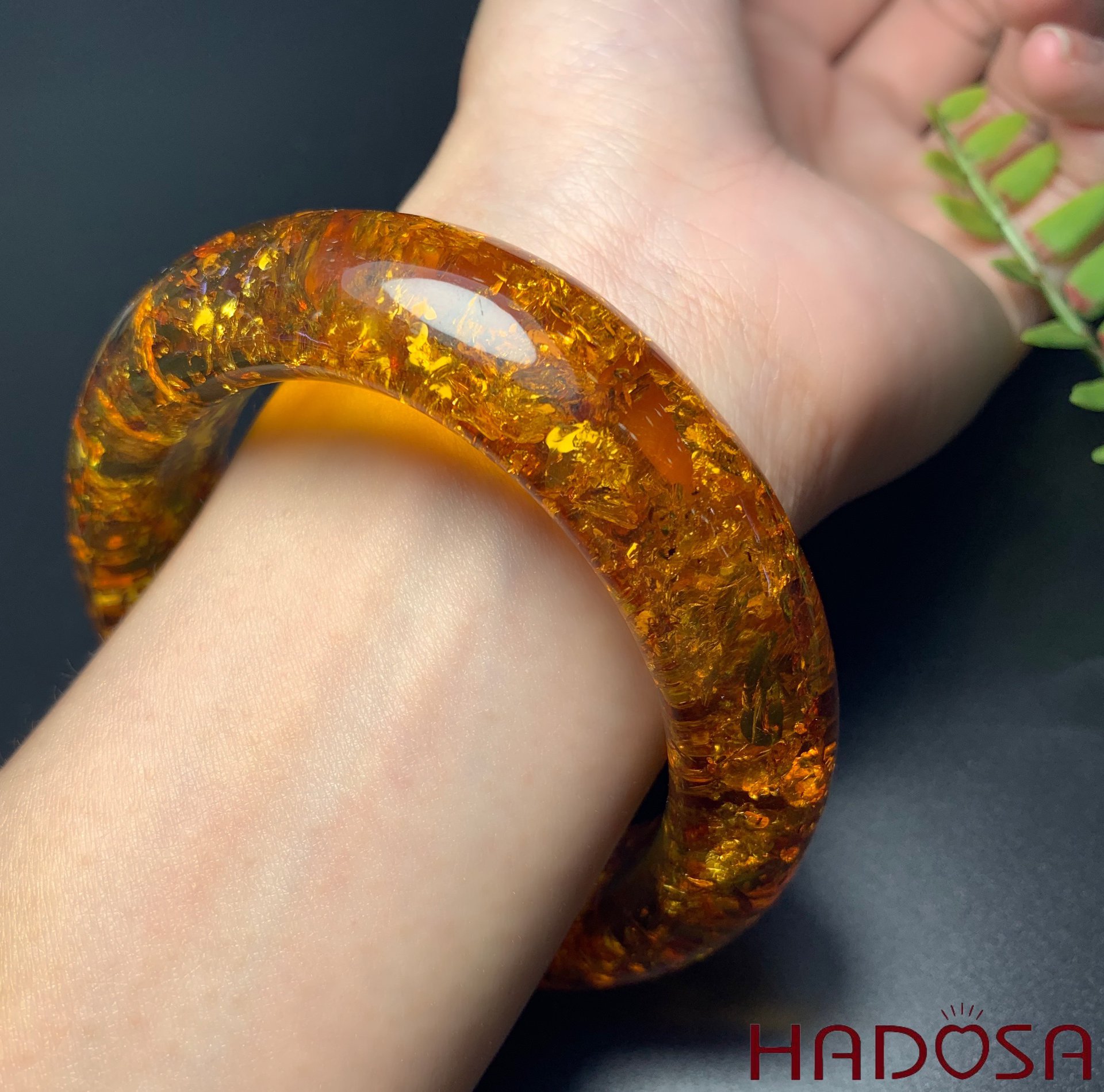 Vòng kiềng Hổ Phách cognac vàng Baltic 58mm cao cấp