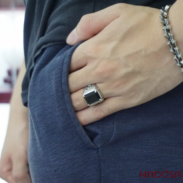 Nhẫn bạc nam mặt đá