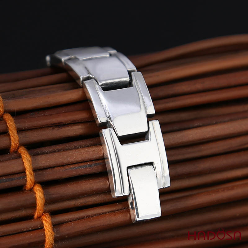 Lắc tay nam bạc Thái