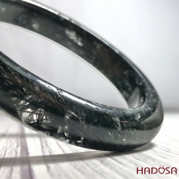 Vòng kiềng thạch anh tóc đen 56mm đặc biệt cao cấp chuẩn 6A