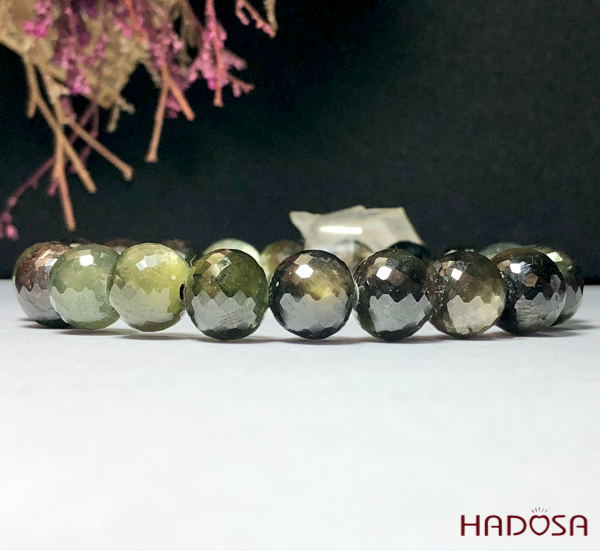 Vòng đá Sapphire cắt giác cao cấp 9mm chuẩn 5A