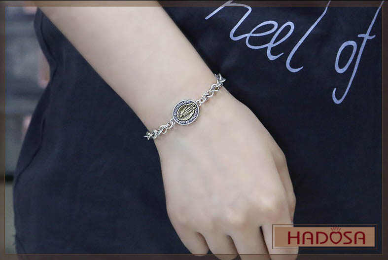 Lắc tay charm bạc Thái Thánh giá