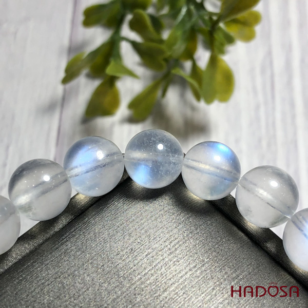 Vòng đá Mặt Trăng 9mm chuẩn 8A